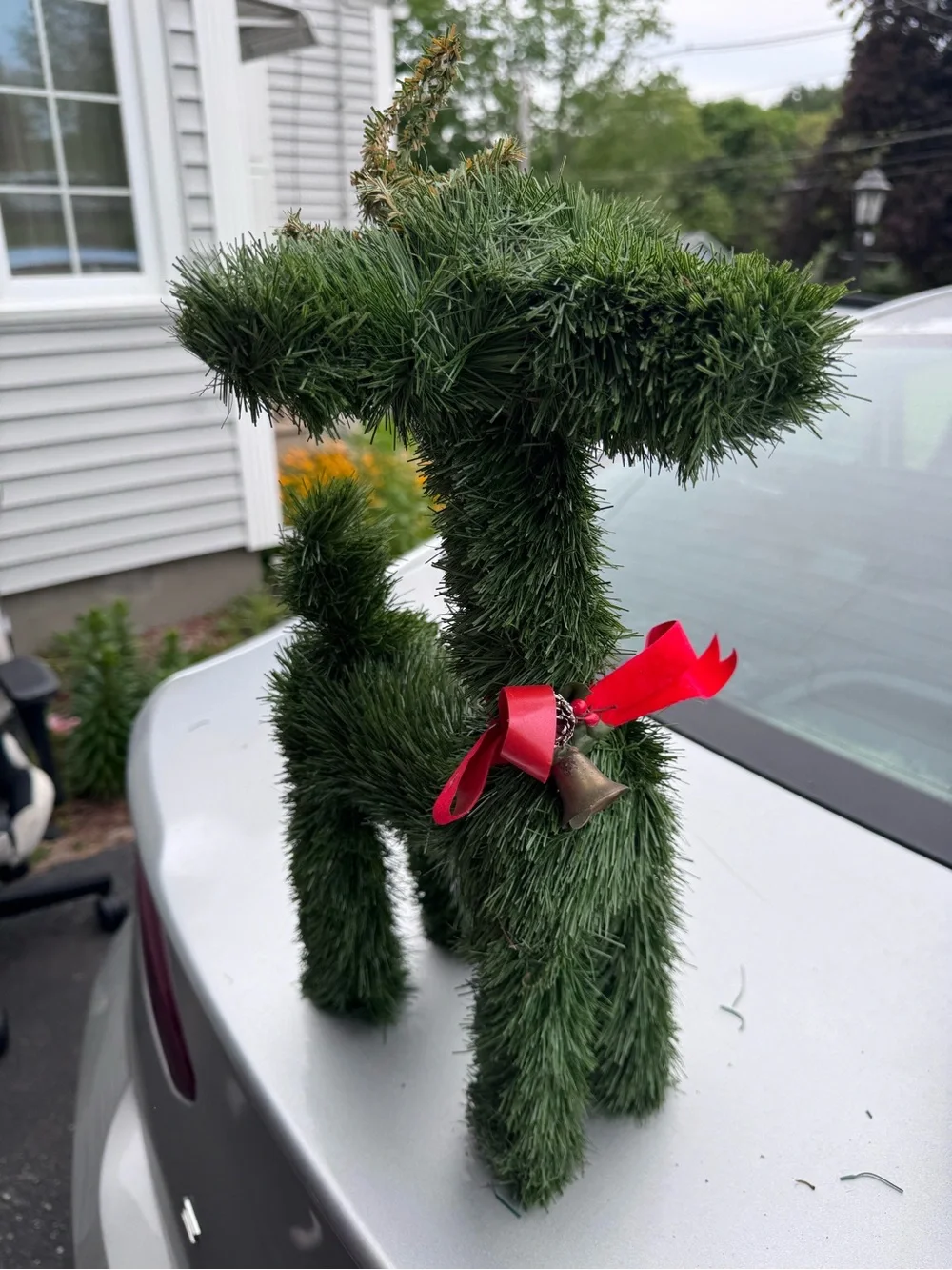 Green Artificial Grass Reindeer Decor with‎ Red Bow